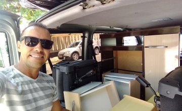 Doação de cama e gaveteiros, fazendo familia felizes